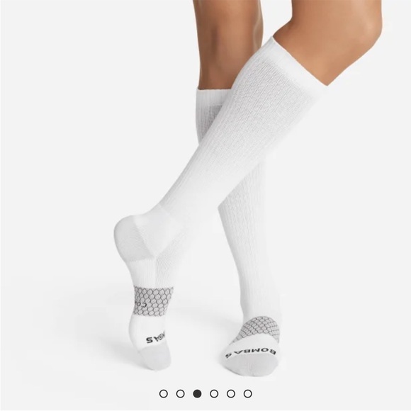 Bombas Women’s Everyday Compression Socks - Picture 3 of 6